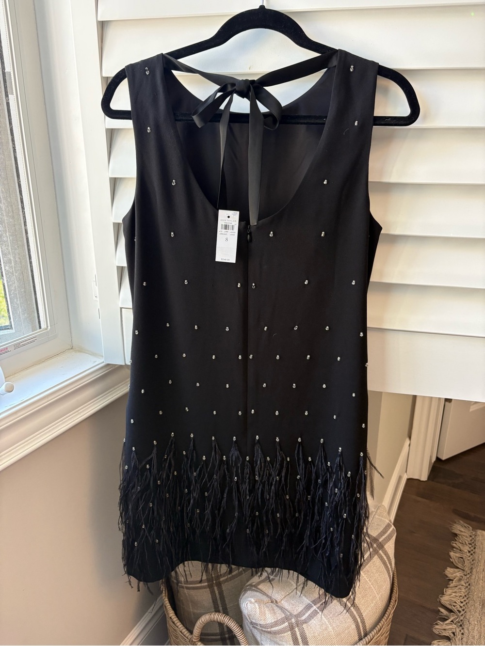 NWT Ann Taylor Gatsby Sleeveless Feather Hem Party Little Black Dress Size 8 - Picture 3 of 6